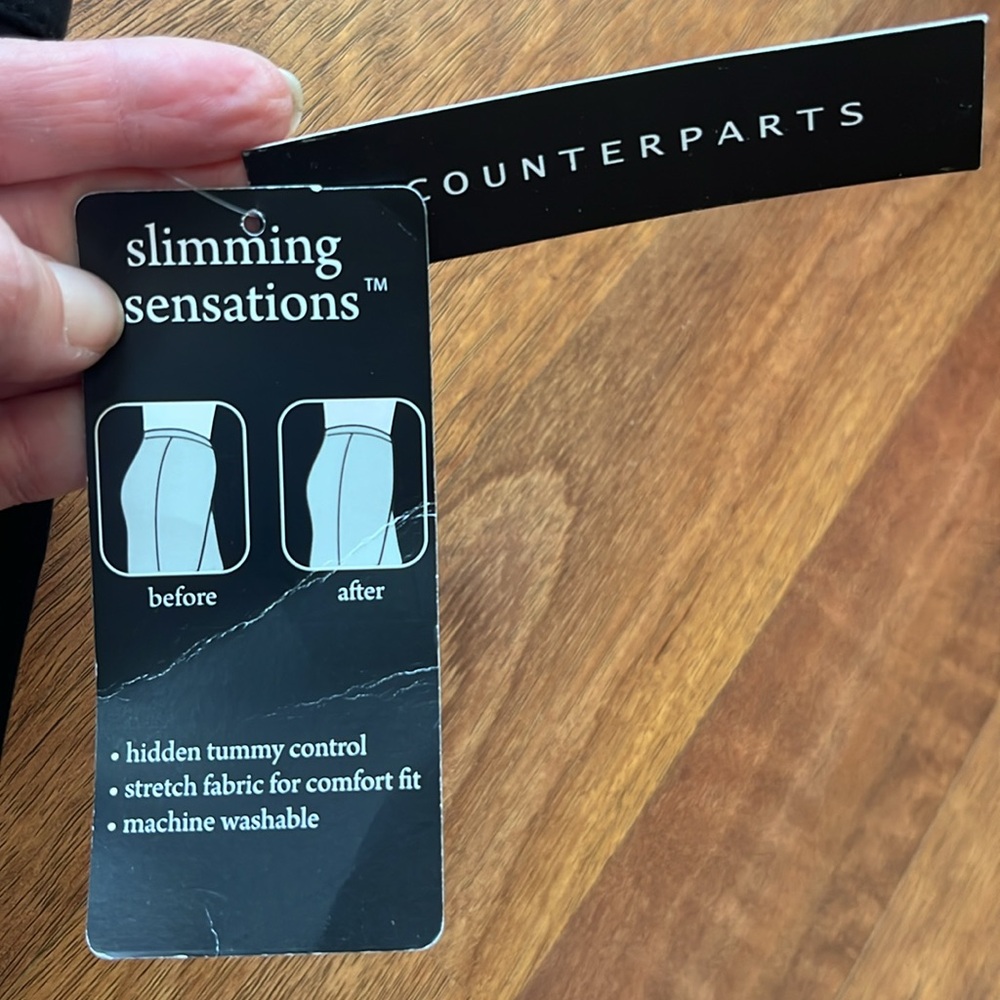 New Counterparts black capris - Picture 13 of 16